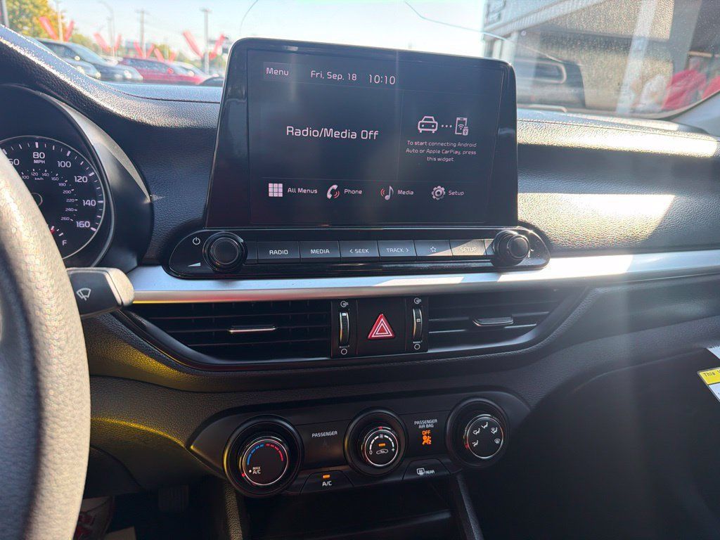 Used 2024 Kia Forte LXS FWD image 7