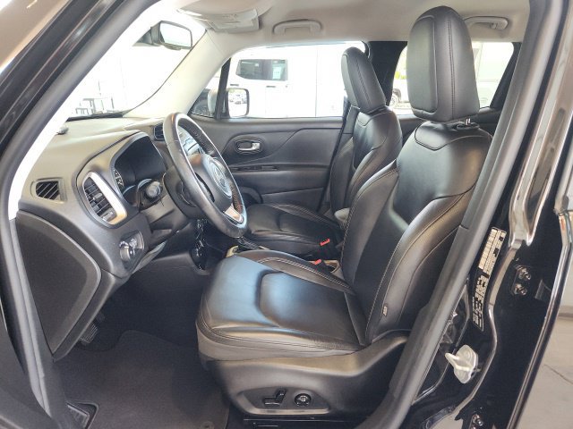 Used 2017 Jeep Renegade Limited AWD/4WD image 15