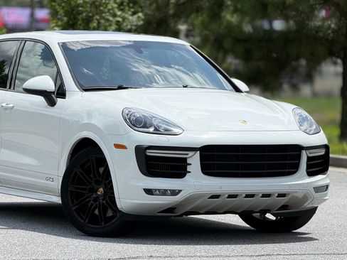Used 2016 Porsche Cayenne GTS AWD/4WD image 45