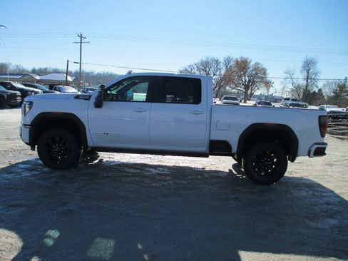 New 2026 GMC Sierra 2500 AT4 w/ AT4 Premium Plus Package image 9