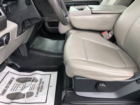 Used 2017 Ford F250 XL RWD image 20