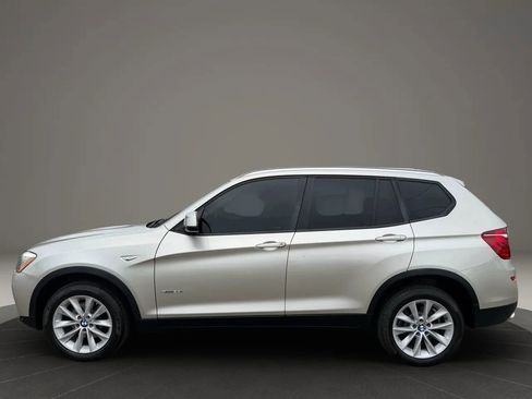 Used 2017 BMW X3 sDrive28i RWD image 5