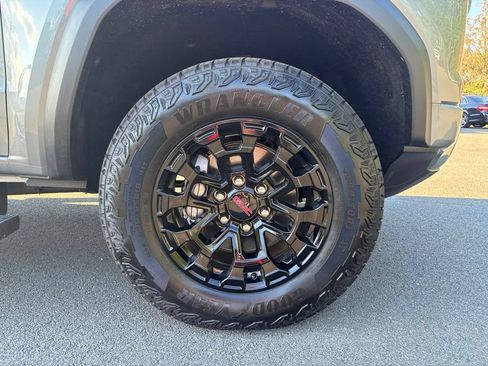 New 2026 GMC Canyon Elevation w/ Convenience Package AWD/4WD image 10