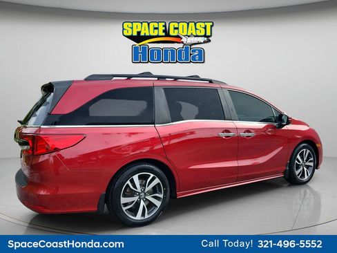 Certified 2023 Honda Odyssey Touring image 12