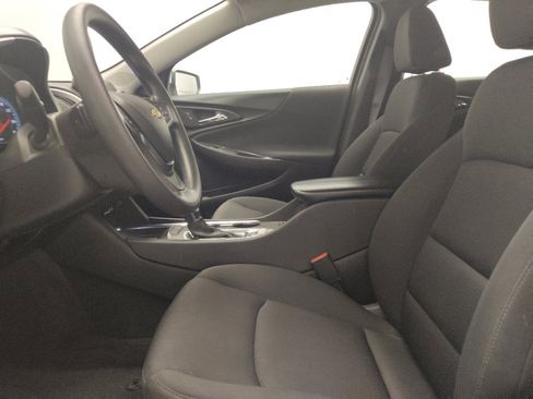 Used 2024 Chevrolet Malibu LT FWD image 17