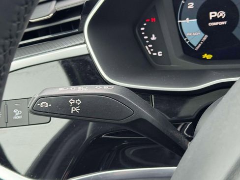 Used 2025 Audi Q3 2.0T Premium w/ Convenience Package image 25