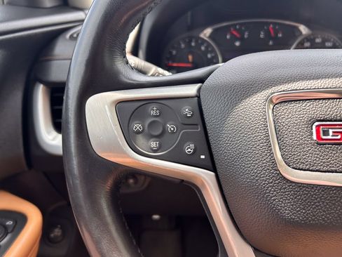 Used 2021 GMC Terrain SLT w/ Infotainment Package II AWD/4WD image 28