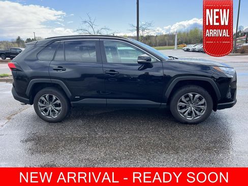 Used 2024 Toyota RAV4 XLE Premium w/ Weather Package AWD/4WD image 1