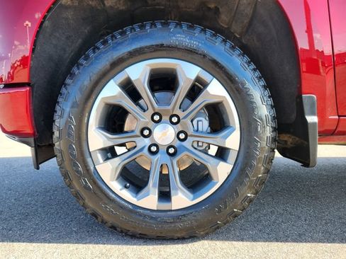 Used 2025 Chevrolet Silverado 1500 High Country w/ Technology Package AWD/4WD image 22