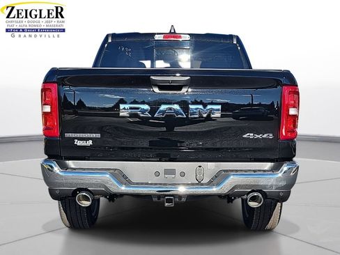 New 2026 RAM 1500 4x4 Crew Cab image 6