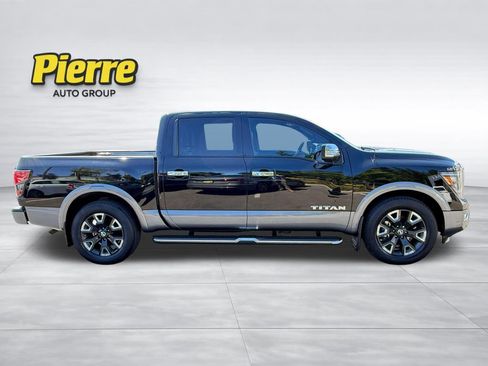 Used 2021 Nissan Titan Platinum Reserve w/ Moonroof Package RWD image 3