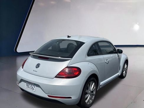 Used 2018 Volkswagen Beetle 2.0T S image 2