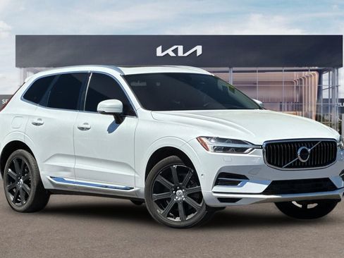 Used 2018 Volvo XC60 T8 Inscription w/ Advanced Package AWD/4WD image 2