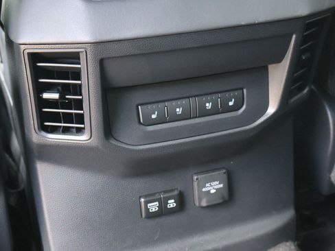 Used 2024 Toyota Tundra Platinum AWD/4WD image 14