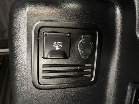 Used 2019 Toyota 4Runner SR5 Premium AWD/4WD image 30