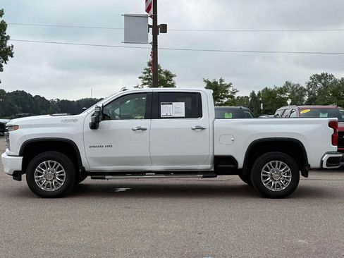 Used 2021 Chevrolet Silverado 2500 High Country w/ Z71 Off-Road Package AWD/4WD image 8