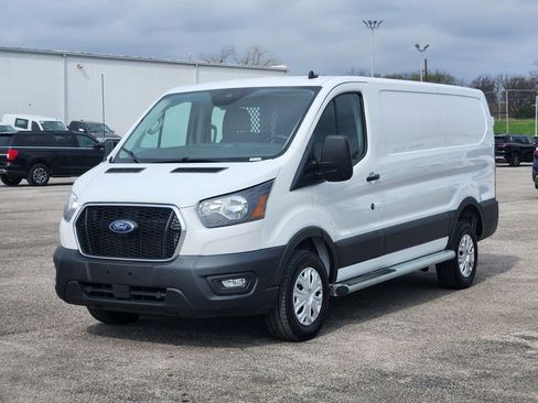 Used 2024 Ford Transit 250 Low Roof w/ Exterior Upgrade Package RWD image 3
