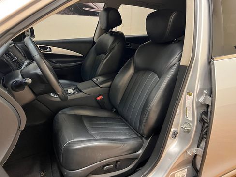 Used 2017 INFINITI QX50 AWD image 31
