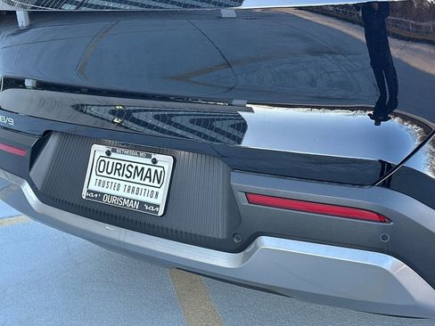 New 2026 Kia EV9 Wind image 5