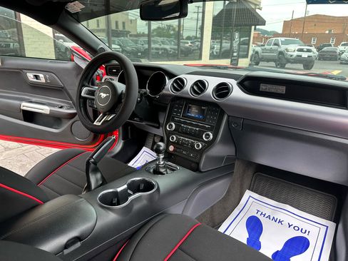 Used 2016 Ford Mustang GT image 10