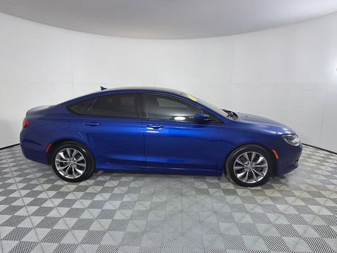 Used 2015 Chrysler 200 S w/ Navigation & Sound Group I FWD image 4