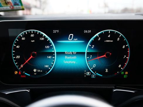 Used 2020 Mercedes-Benz GLB 250 4MATIC image 54