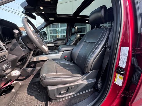 Used 2019 Ford F150 Lariat w/ Equipment Group 502A Luxury AWD/4WD image 10