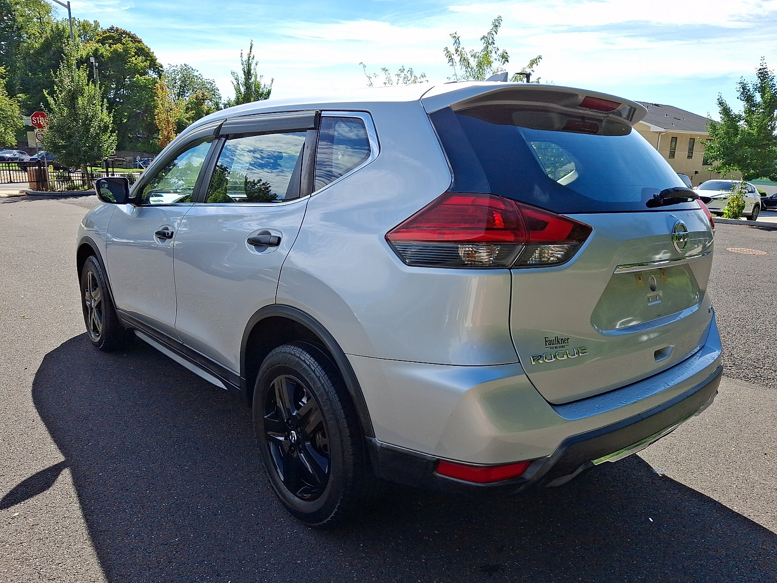 Certified 2017 Nissan Rogue S AWD/4WD image 4