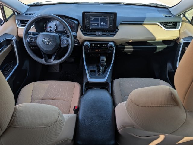 Used 2021 Toyota RAV4 XLE FWD image 10