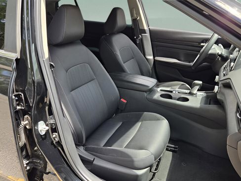 Used 2020 Nissan Altima 2.5 S FWD image 15