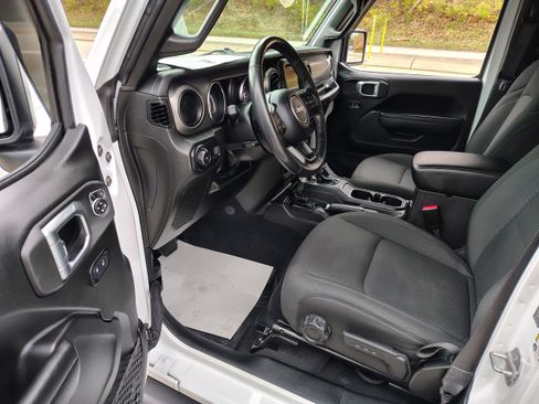 Certified 2023 Jeep Wrangler Sport S image 13