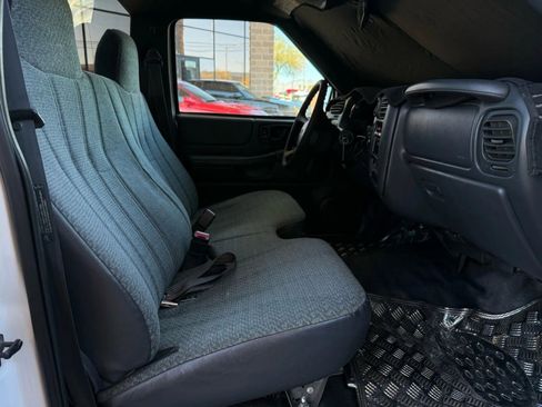 Used 2002 Chevrolet S10 Pickup 2WD Regular Cab image 34