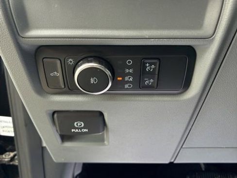 Used 2021 Ford F150 XLT AWD/4WD image 13