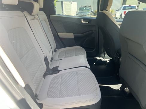 Used 2020 Ford Escape SE AWD/4WD image 16