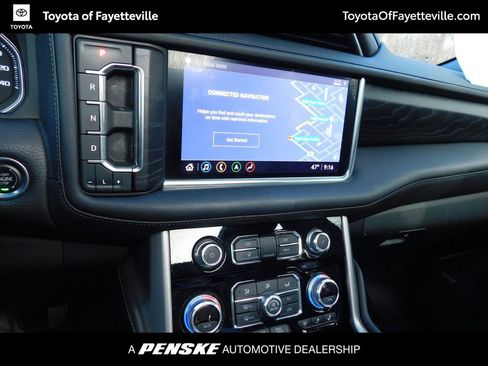 Used 2021 GMC Yukon Denali w/ Denali Ultimate Package image 8