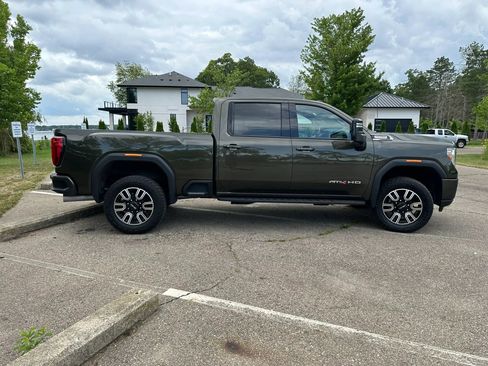 Used 2022 GMC Sierra 3500 AT4 w/ AT4 Premium Plus Package AWD/4WD image 4