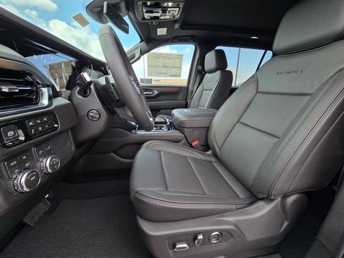 New 2026 GMC Yukon XL Denali w/ Sun & Power Step Package AWD/4WD image 23