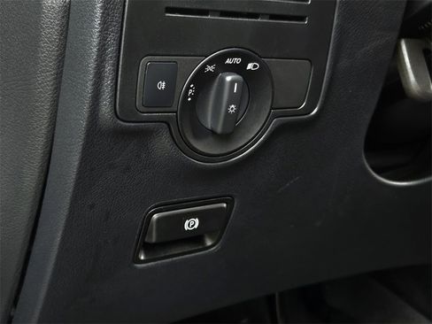 Used 2021 Mercedes-Benz Metris image 15