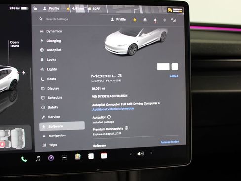 Used 2024 Tesla Model 3 Long Range RWD image 17