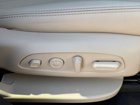 Used 2023 Buick Enclave Premium w/ Experience Buick Package image 12