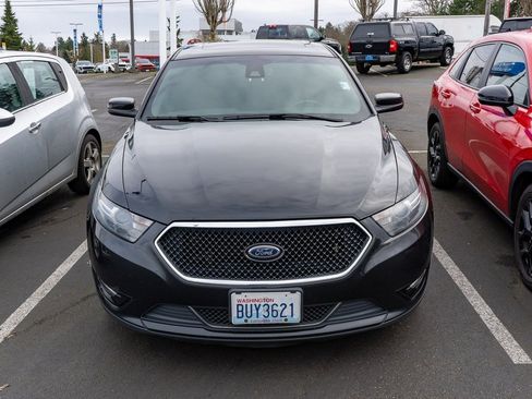 Used 2013 Ford Taurus SHO image 2