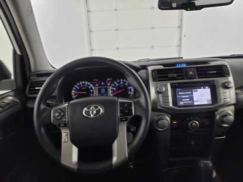 Used 2017 Toyota 4Runner SR5 Premium AWD/4WD image 12