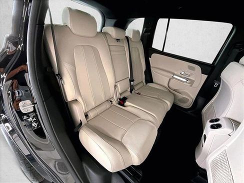 Used 2026 Mercedes-Benz GLB 250 image 29