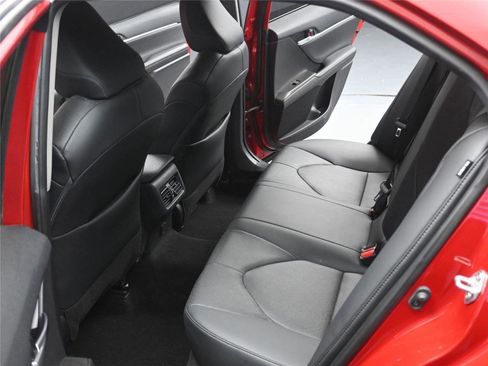 Used 2023 Toyota Camry XLE w/ Navigation Package image 6