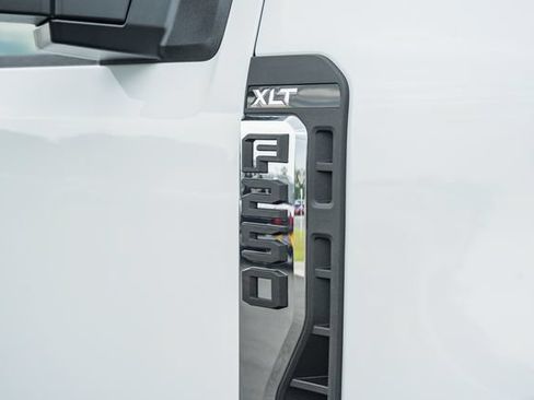 New 2026 Ford F250 XLT AWD/4WD image 19