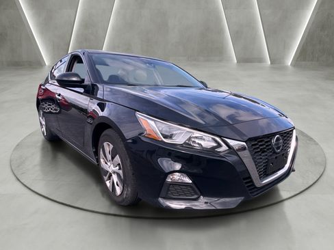 Used 2021 Nissan Altima 2.5 S w/ Driver Assist Package FWD image 1