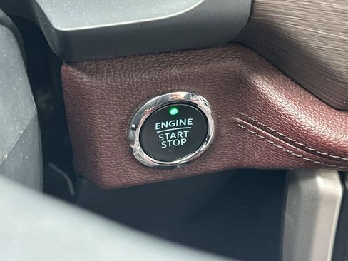 Used 2024 Ford Expedition Max Limited image 34