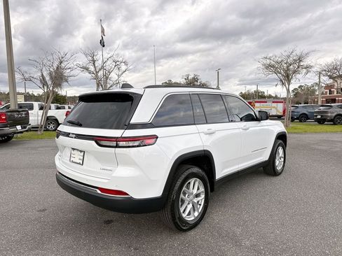 New 2026 Jeep Grand Cherokee Laredo image 3
