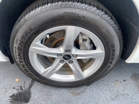 Used 2023 Audi Q5 2.0T Premium w/ Convenience Package image 7