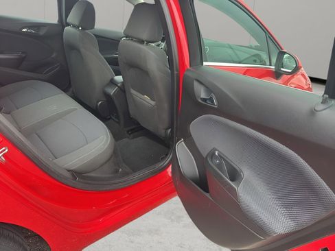 Used 2017 Chevrolet Cruze LT image 14